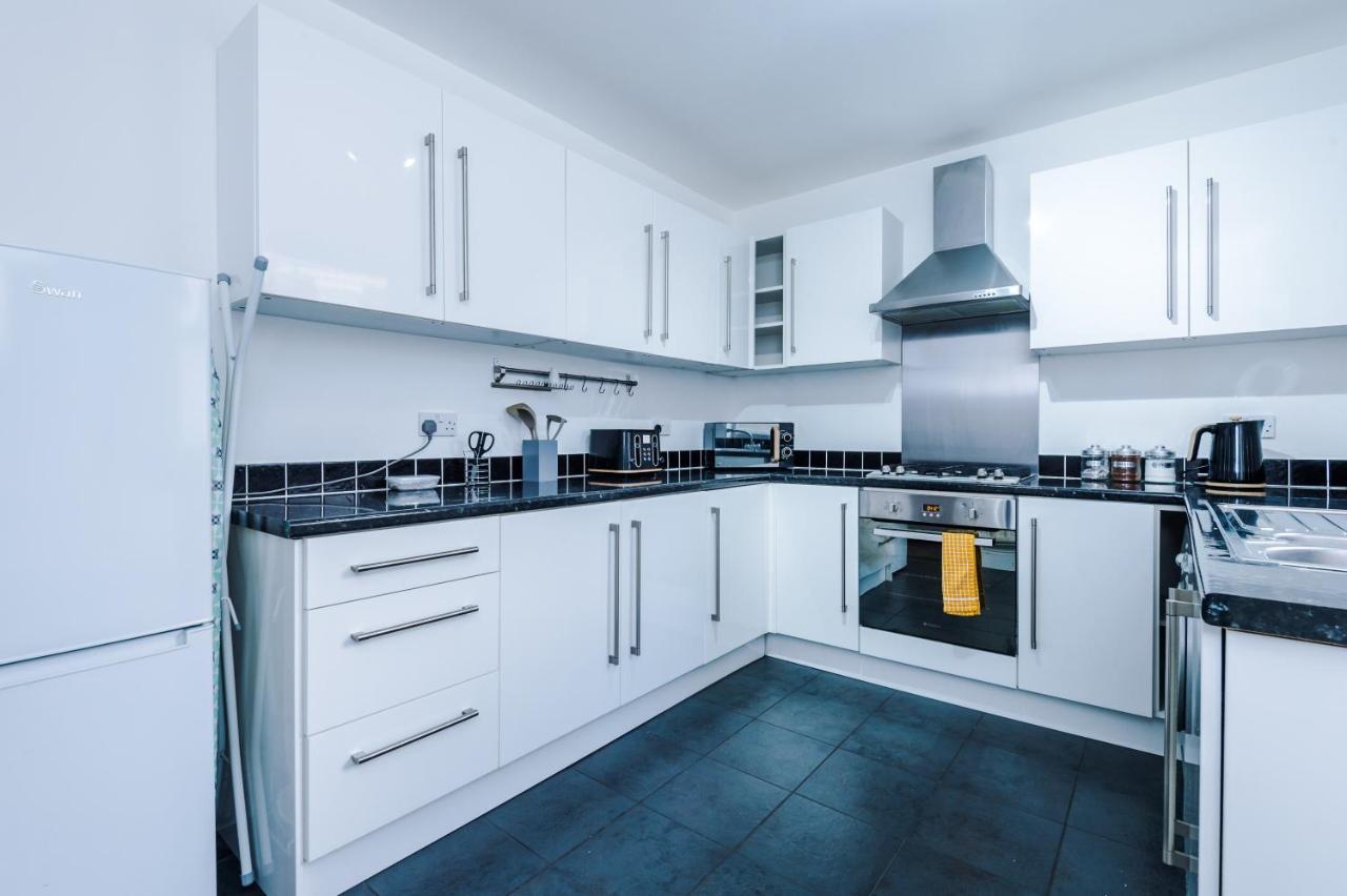Finchley House Lovely House In Anfield, 2 Minutes Walk From The Stadium, Parking And Wifi Villa Liverpool Eksteriør bilde