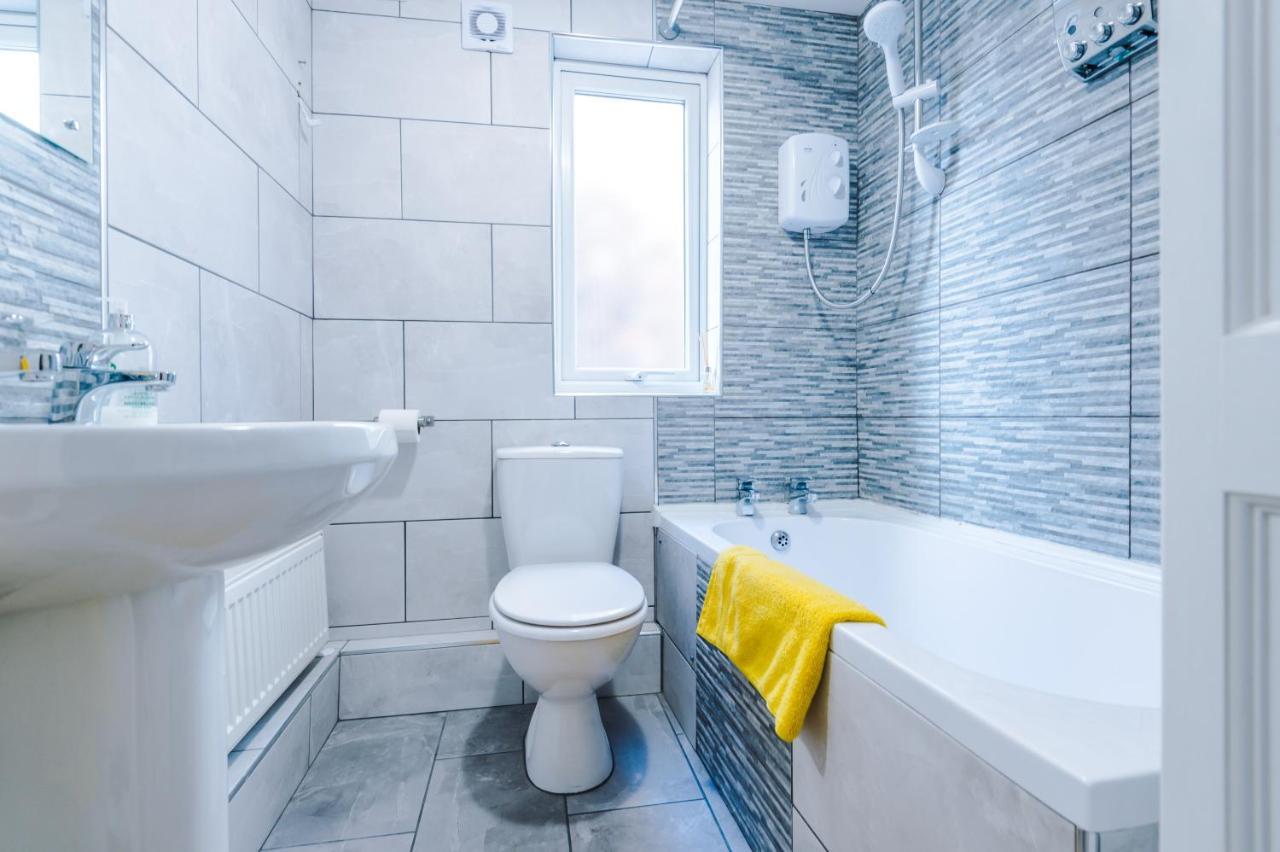 Finchley House Lovely House In Anfield, 2 Minutes Walk From The Stadium, Parking And Wifi Villa Liverpool Eksteriør bilde